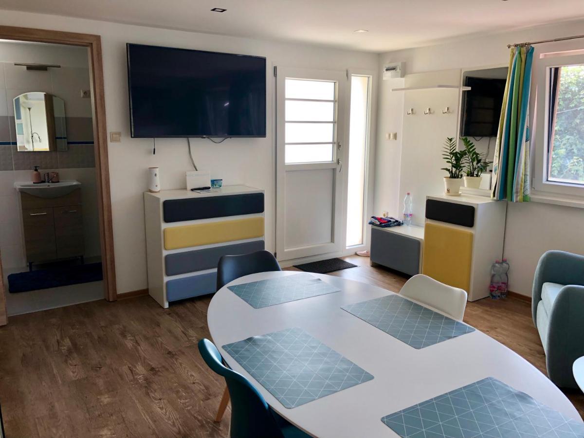 Balaton Wellness Tom Cat Nyaralo 1 Wellness Es 1 Gyermekbarat Apartmannal Kovagoors 外观 照片