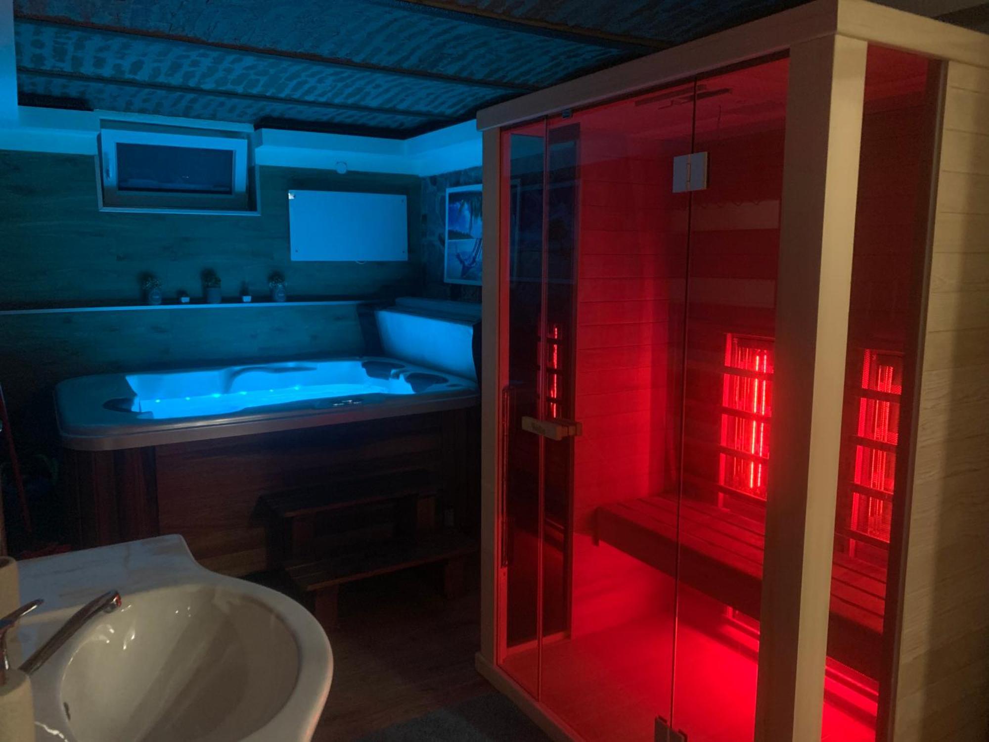 Balaton Wellness Tom Cat Nyaralo 1 Wellness Es 1 Gyermekbarat Apartmannal Kovagoors 外观 照片